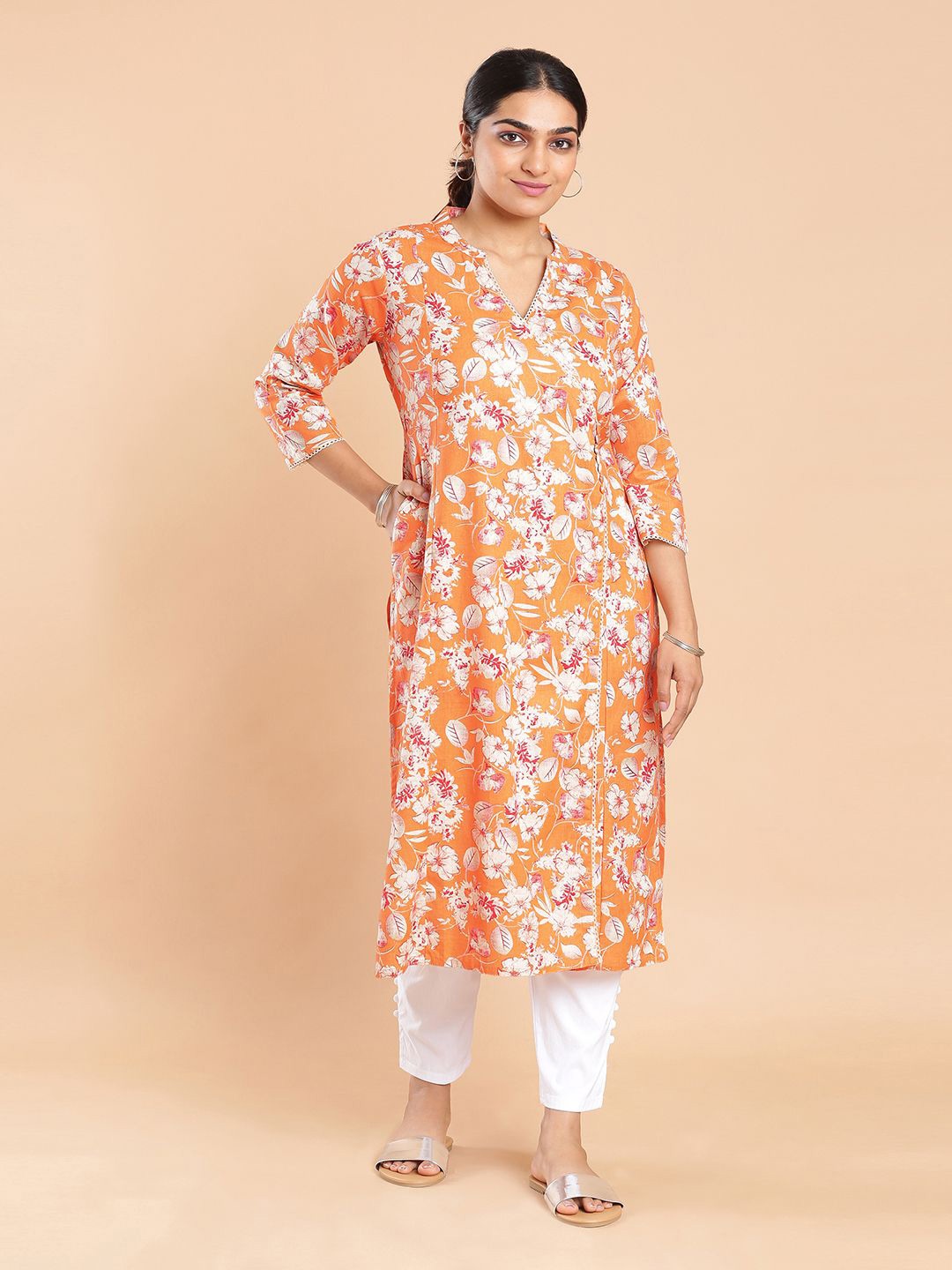 

Kalyan Silks Floral Printed V-Neck Pure Cotton Straight Kurta, Peach