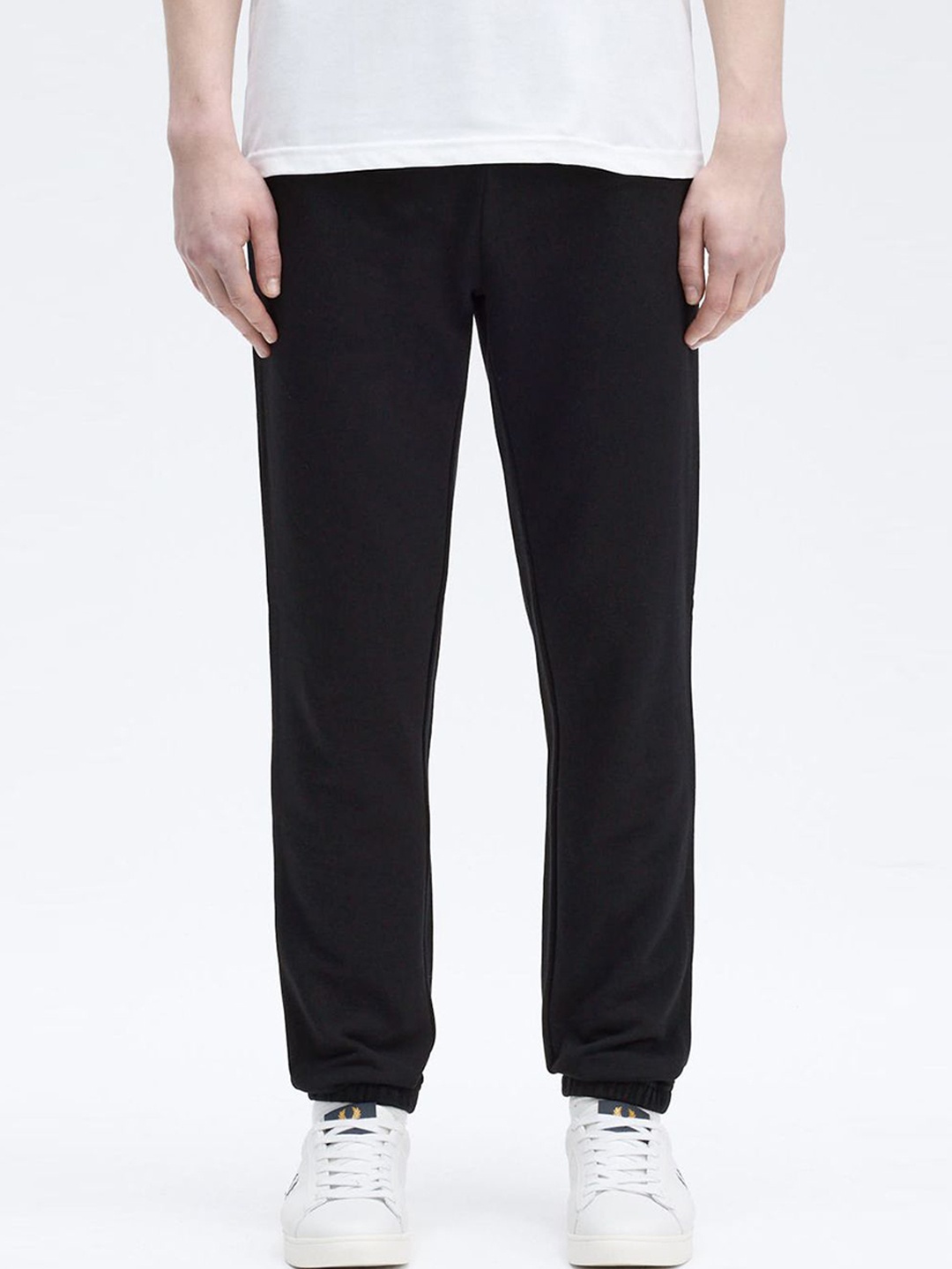 

Fred Perry Men Cotton Classic Track Pants, Black