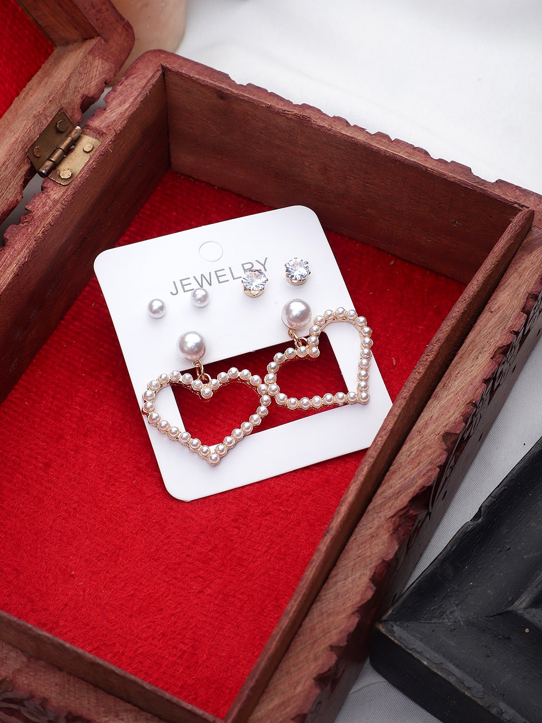 

DESTINY JEWELS Set Of 3 Gold-Plated Contemporary Studs, White