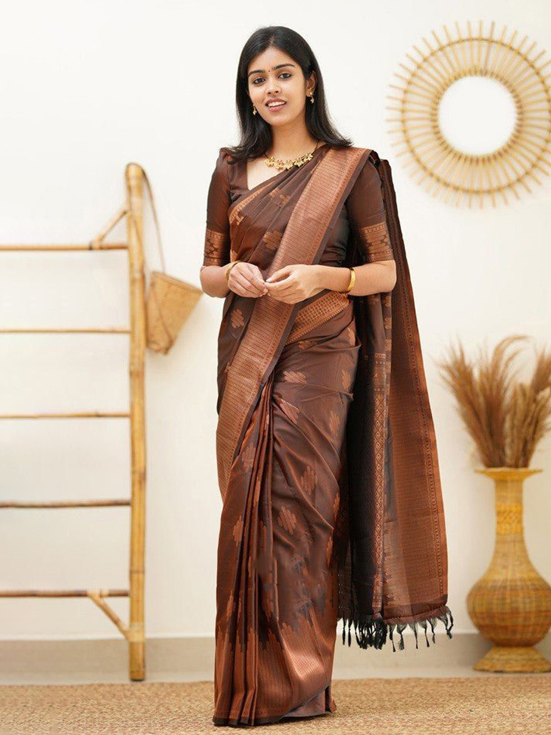 

Wuxi Woven Design Zari Pure Silk Banarasi Saree, Brown