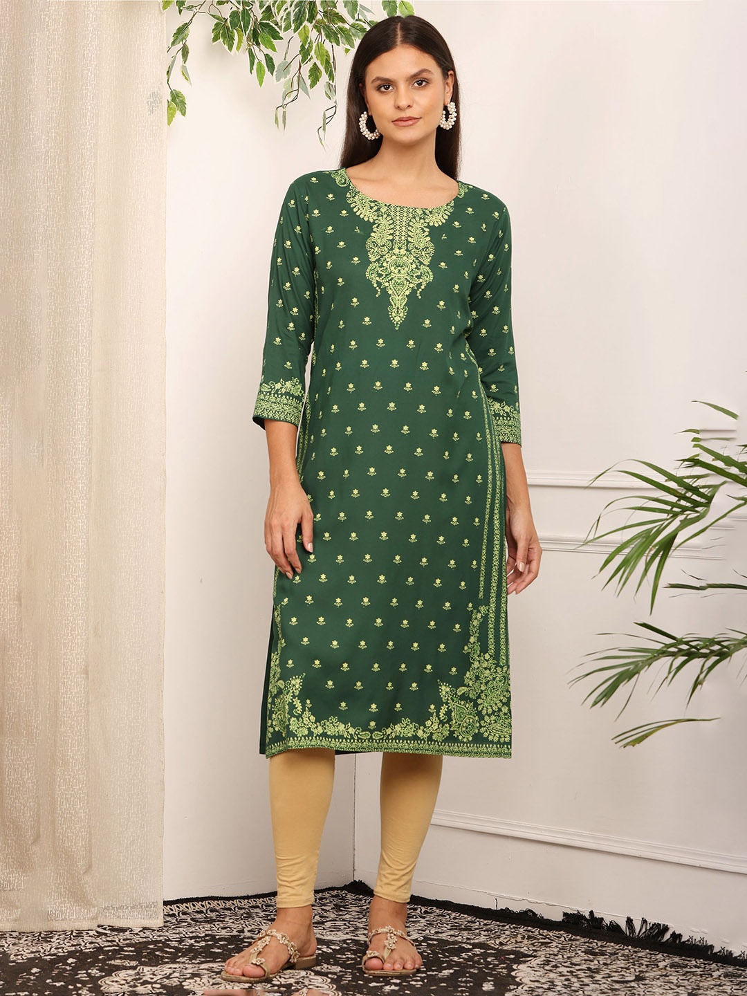 

Bhuja Ethnic Motifs Printed Regular Straight Kurta, Green