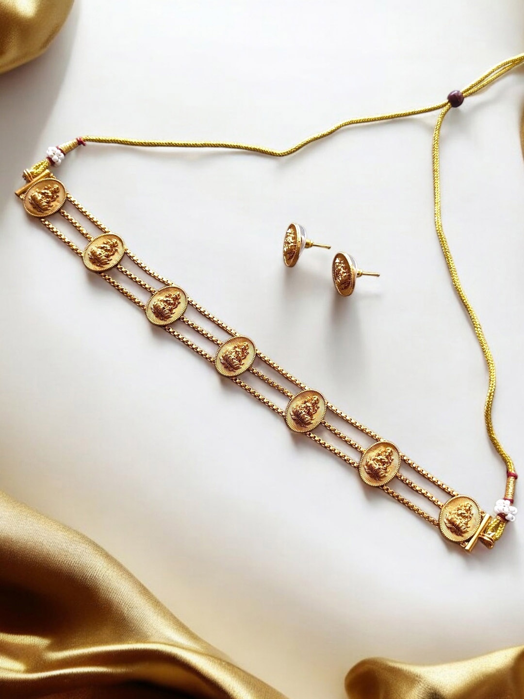 

Pihtara Jewels Gold-Plated Necklace and Earrings