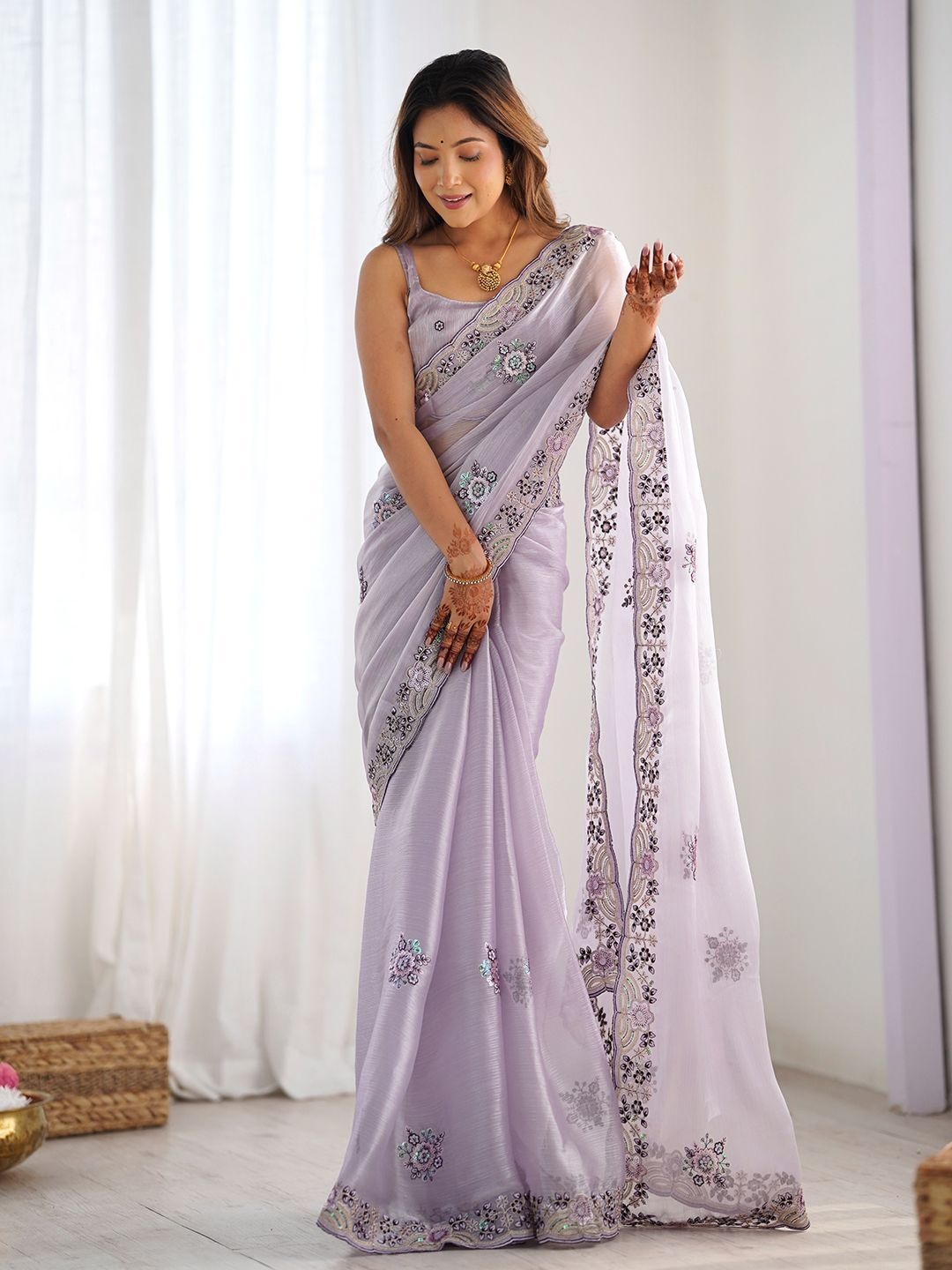 

Mitera Floral Printed Sequinned Saree, Lavender