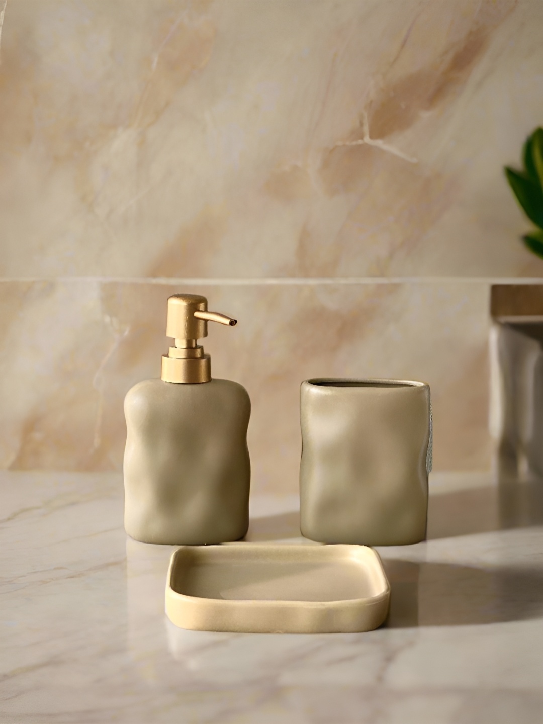 

Mason Home Lucent Beige 3 Pieces Ceramic Bath Accessories Set