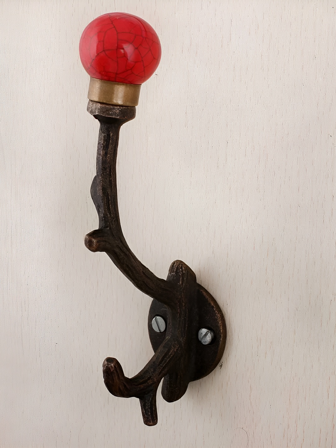

IndianShelf Red & Black Ceramic Tree Wall Hook