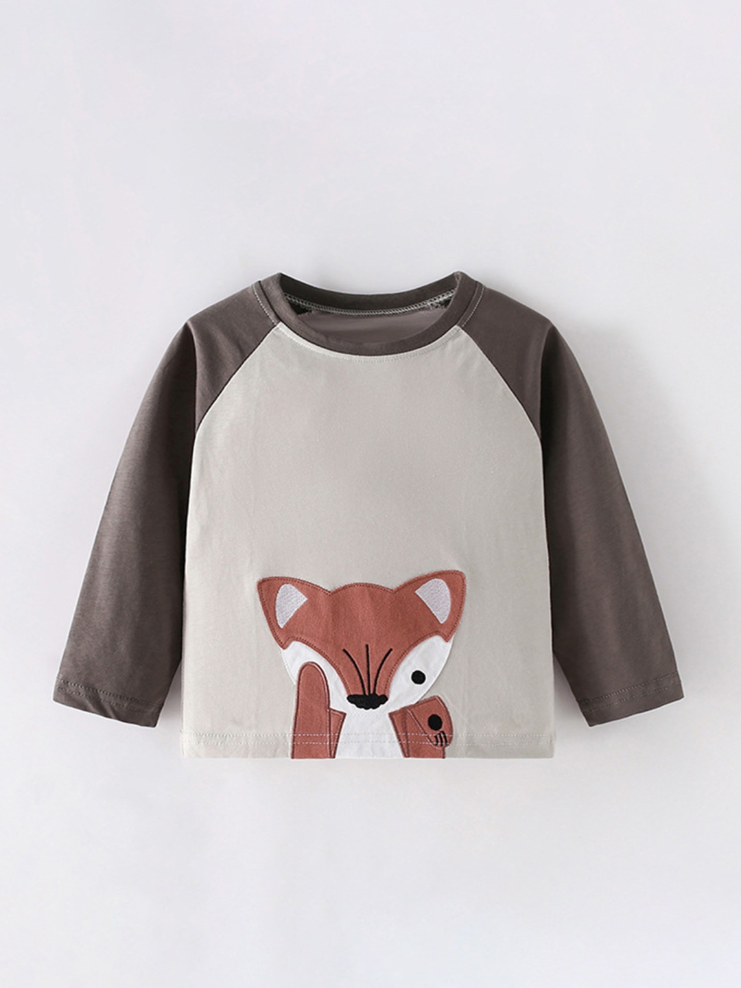 

LULU & SKY Boys Drop-Shoulder Sleeves Applique T-shirt, Grey