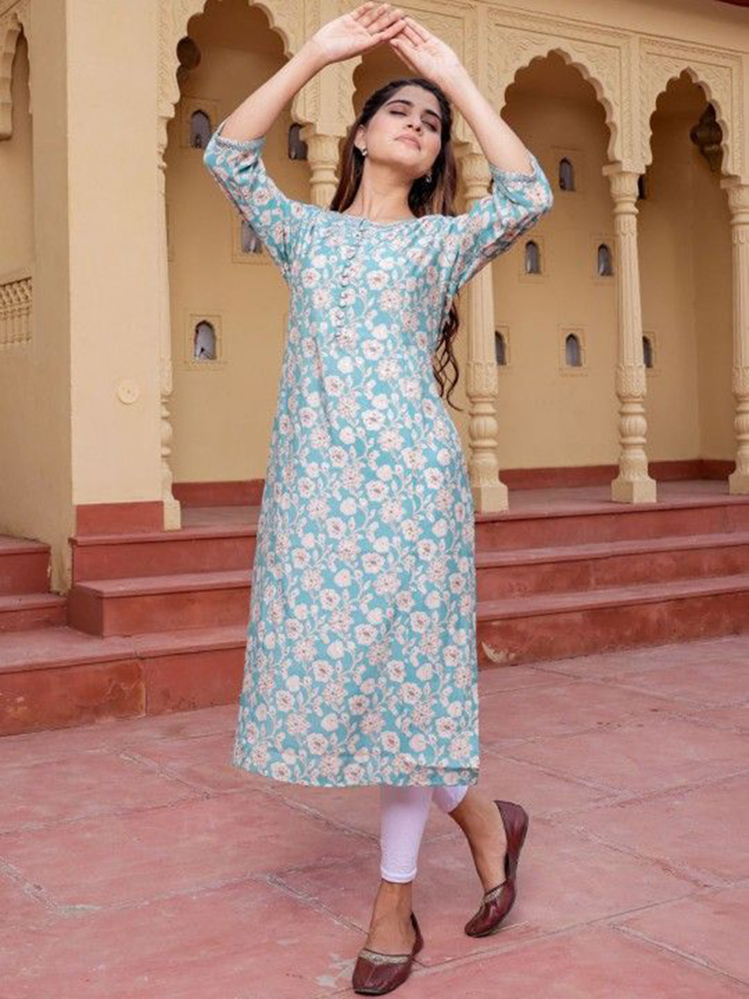 

Chandbaali Floral Printed Regular Cotton Straight Kurta, Green