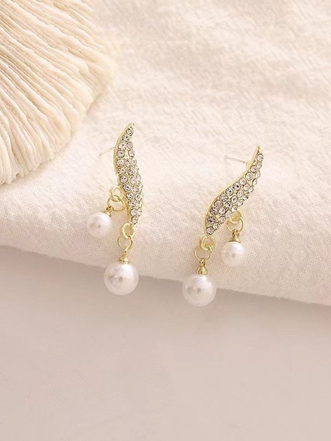 

DESTINY JEWELS Gold-Plated Contemporary Drop Earrings