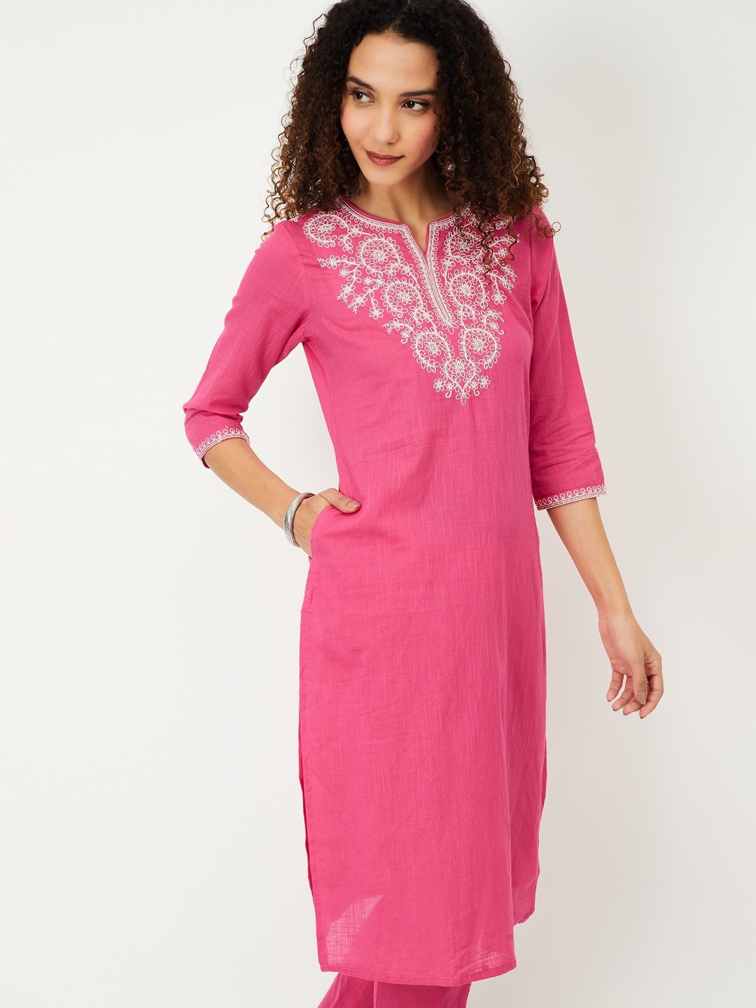 

max Women Floral Embroidered Regular Kurta with Trousers, Pink