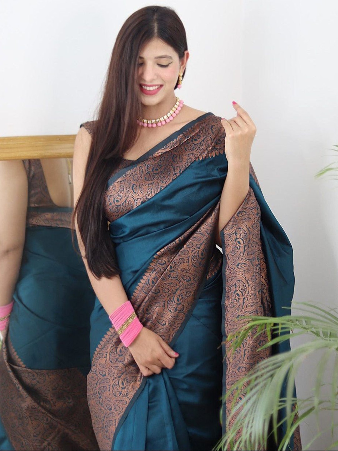 

Wuxi Woven Design Pure Silk Banarasi Saree, Teal