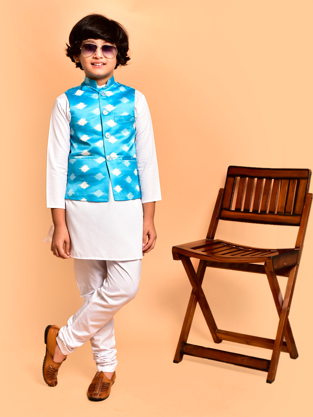 

PRINTINDIA Boys Band Collar Three-Quarter Sleeves Regular Kurta & Churidar & Nehru Jacket, White