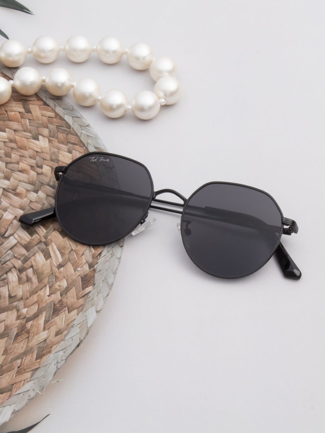 

Ted Smith Unisex Polarised UV Protected Lens Round Sunglasses TEES-3_C1, Black