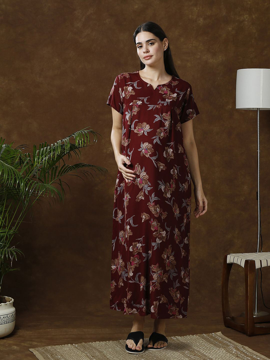 

MomToBe Women Printed Maxi Nightdress, Maroon