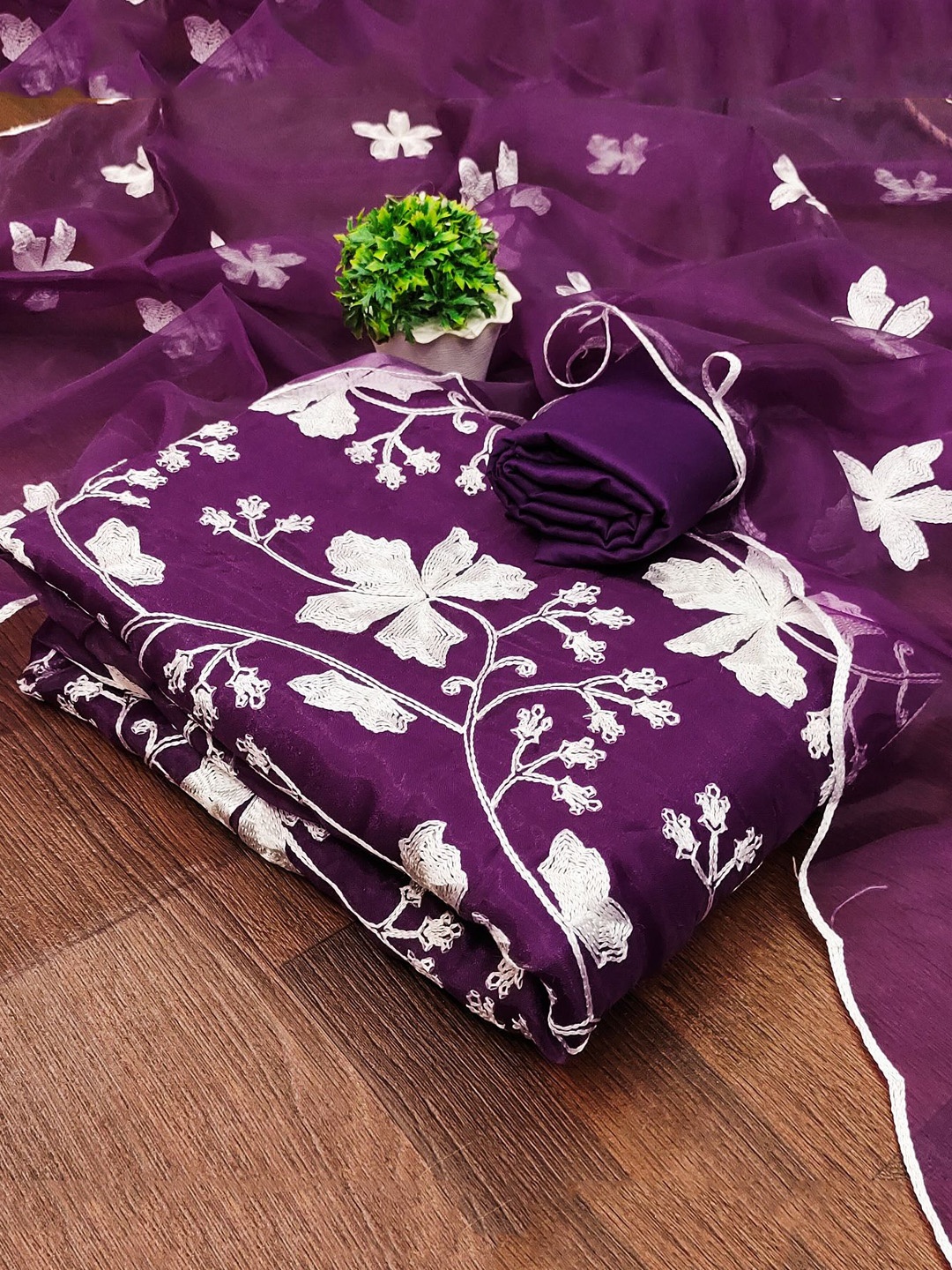 

JULEE Floral Embroidered Thread Work Organza Unstitched Dress Material, Purple