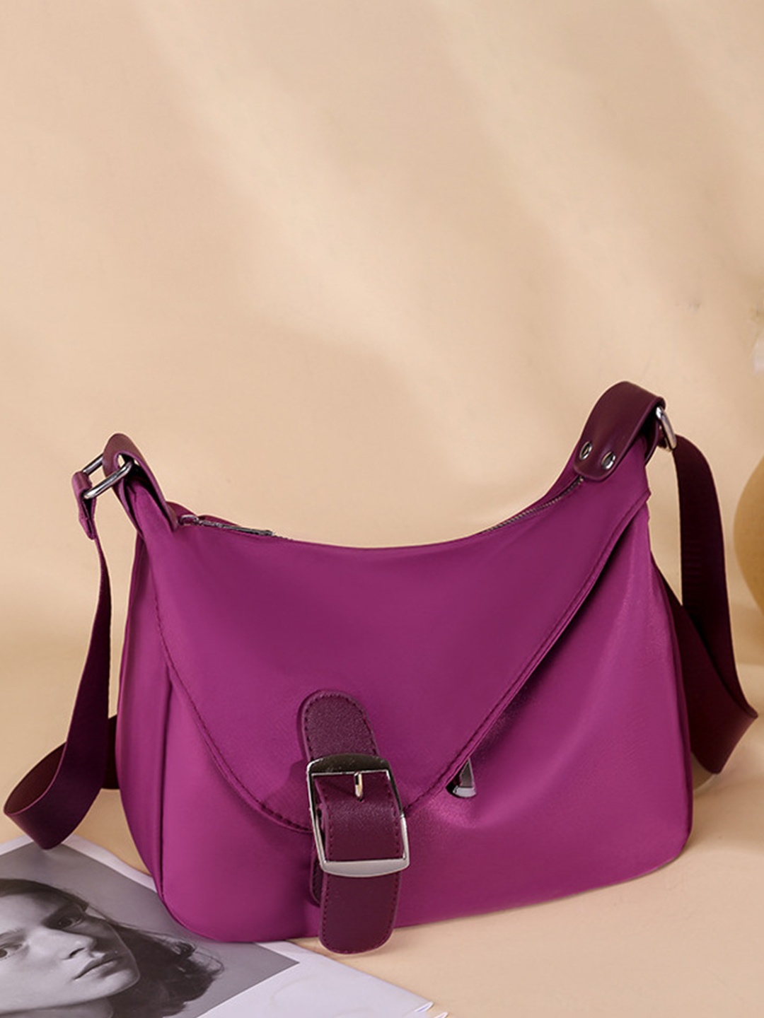 

Diva Dale Women Solid Structured Shoulder Bag, Purple