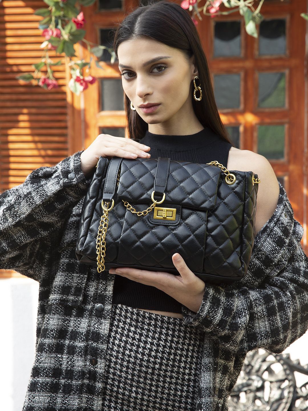 

MINI WESST Women Textured Structured Sling Bag, Black