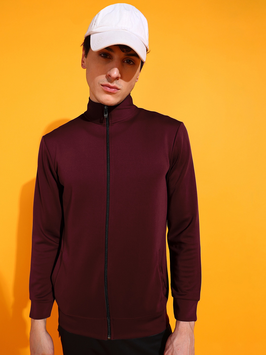 

INDICLUB Men Running Open Front Jacket, Maroon