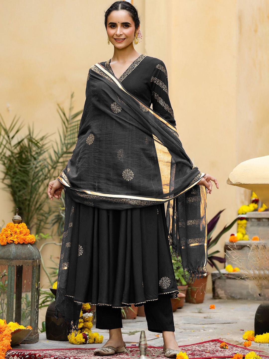 

Anni Designer Ethnic Printed V-Neck Anarkali Kurta with Trousers & With Dupatta, Black