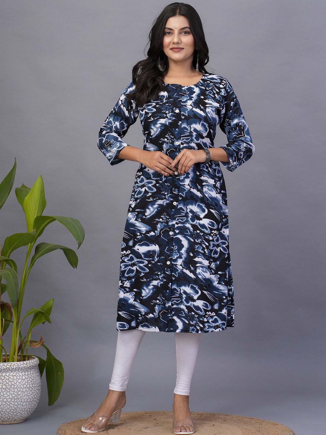 

KALINI Round Neck Floral Printed A-Line Cotton Kurta, Black