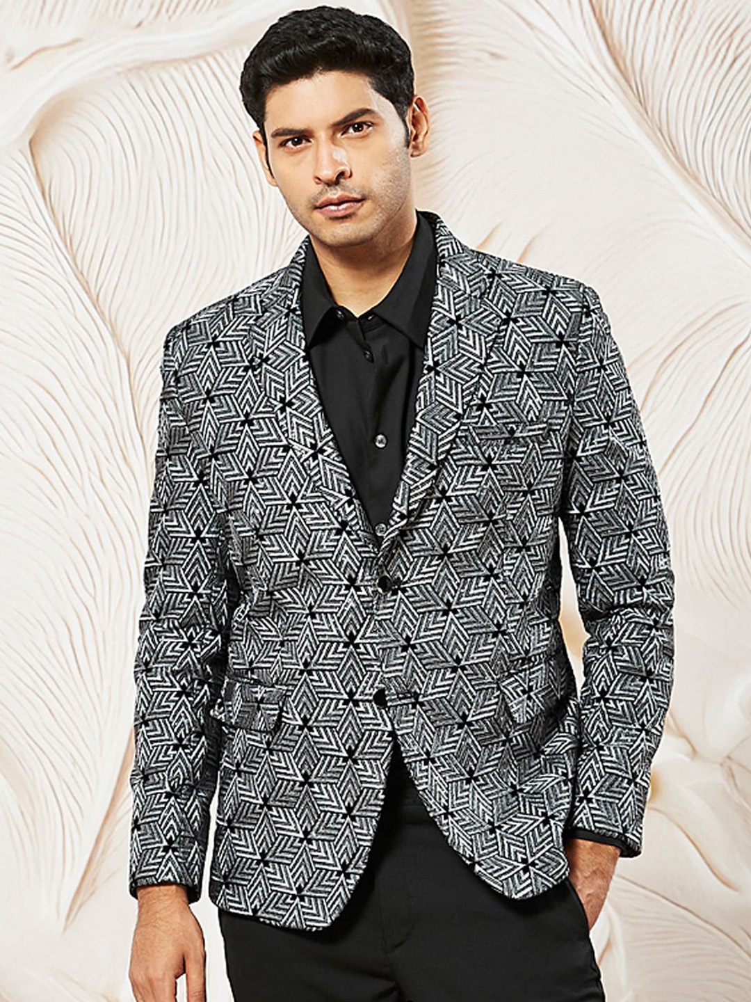 

VASTRAMAY Printed Slim-Fit Velvet Single Breasted Blazer, Grey