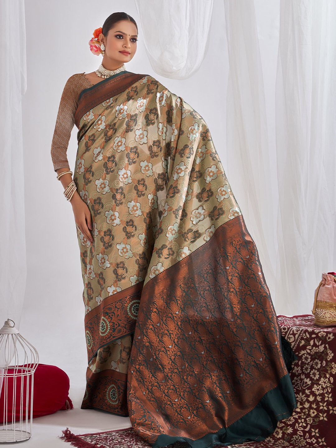 

Wuxi Woven Design Zari Pure Silk Banarasi Saree, Sea green