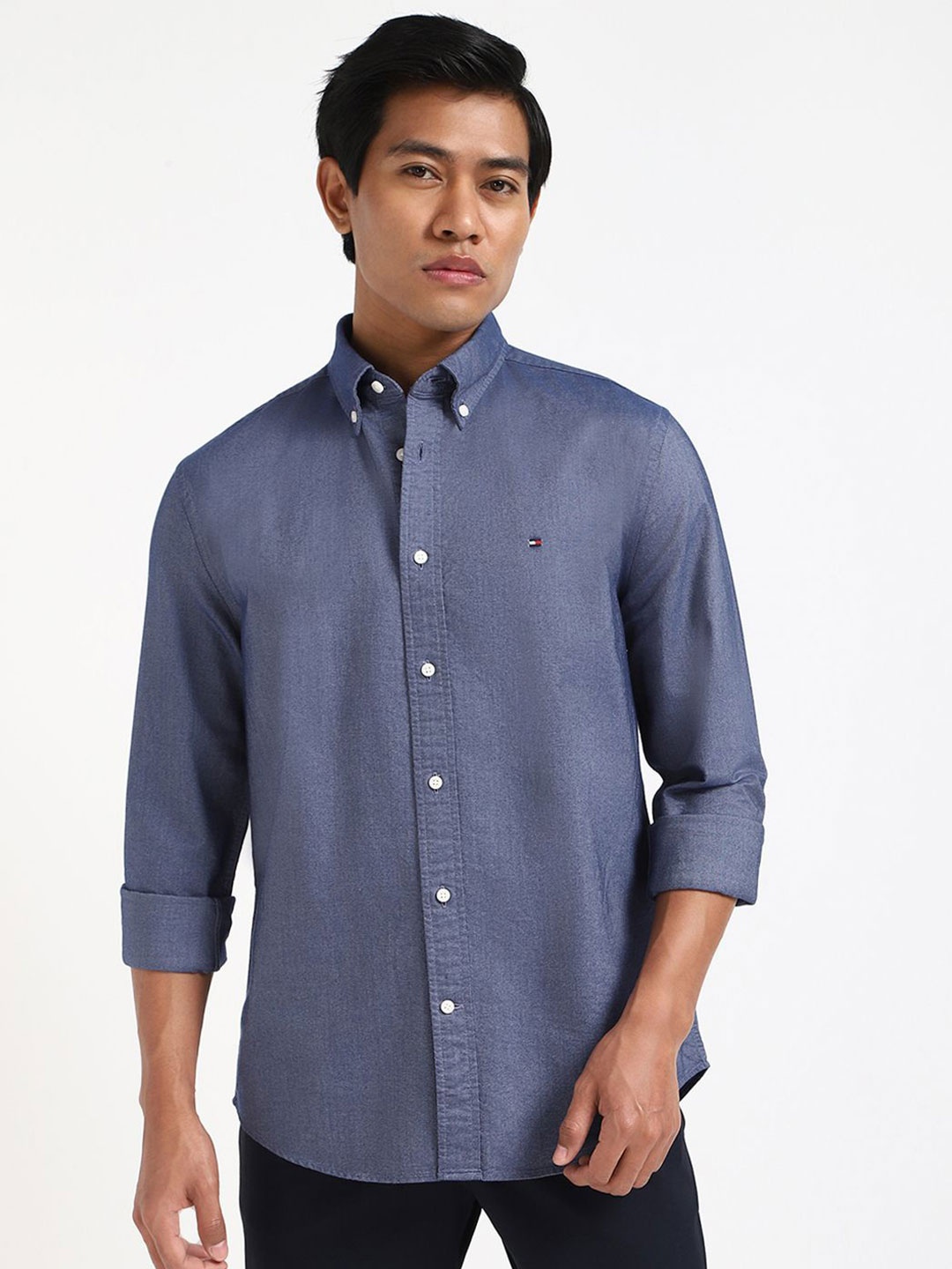 

Tommy Hilfiger Men Button-Down Collar Solid Cotton Casual Shirt, Blue