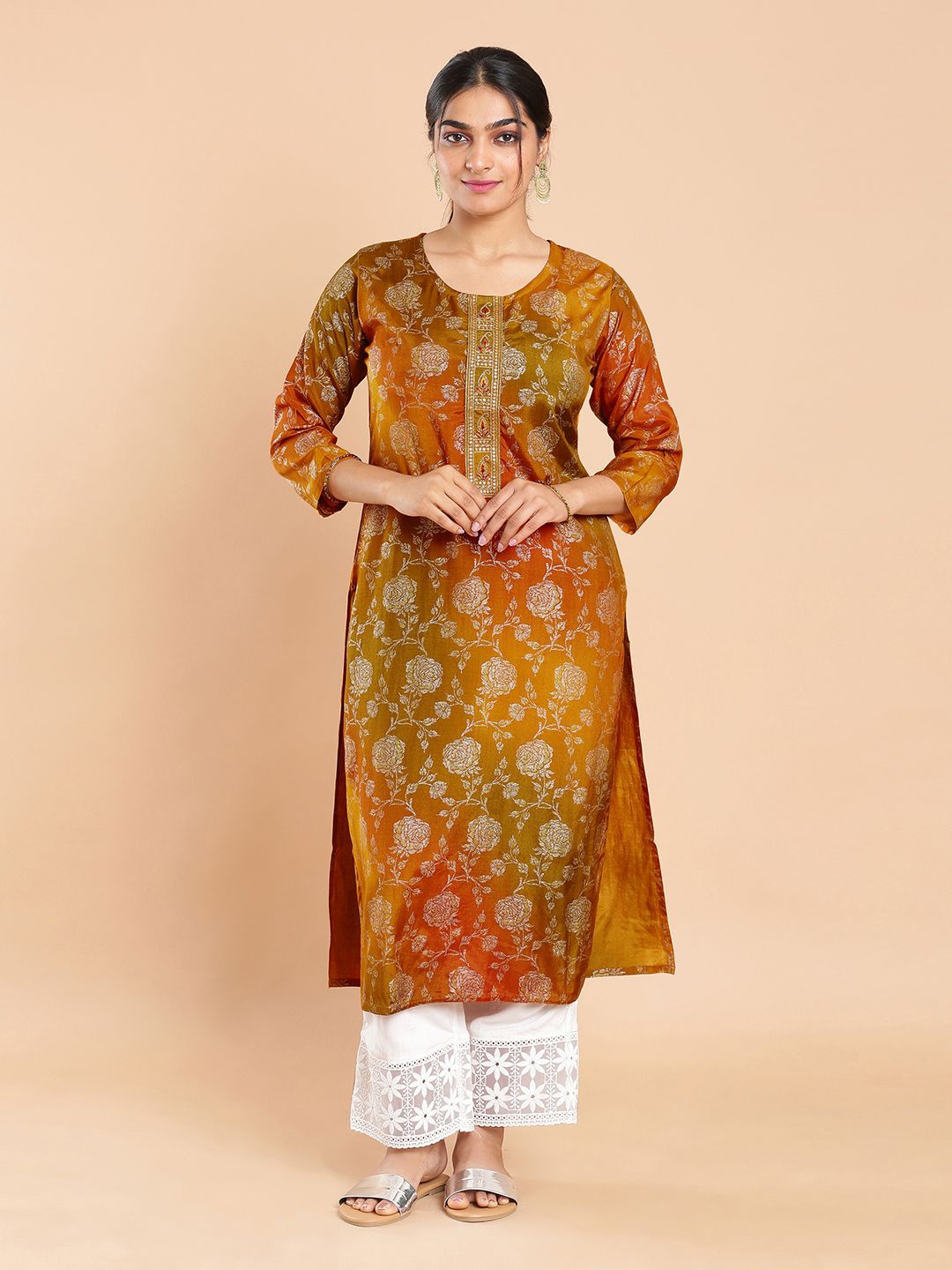 

Kalyan Silks Floral Printed Round-Neck Ethnic Straight Kurta, Orange