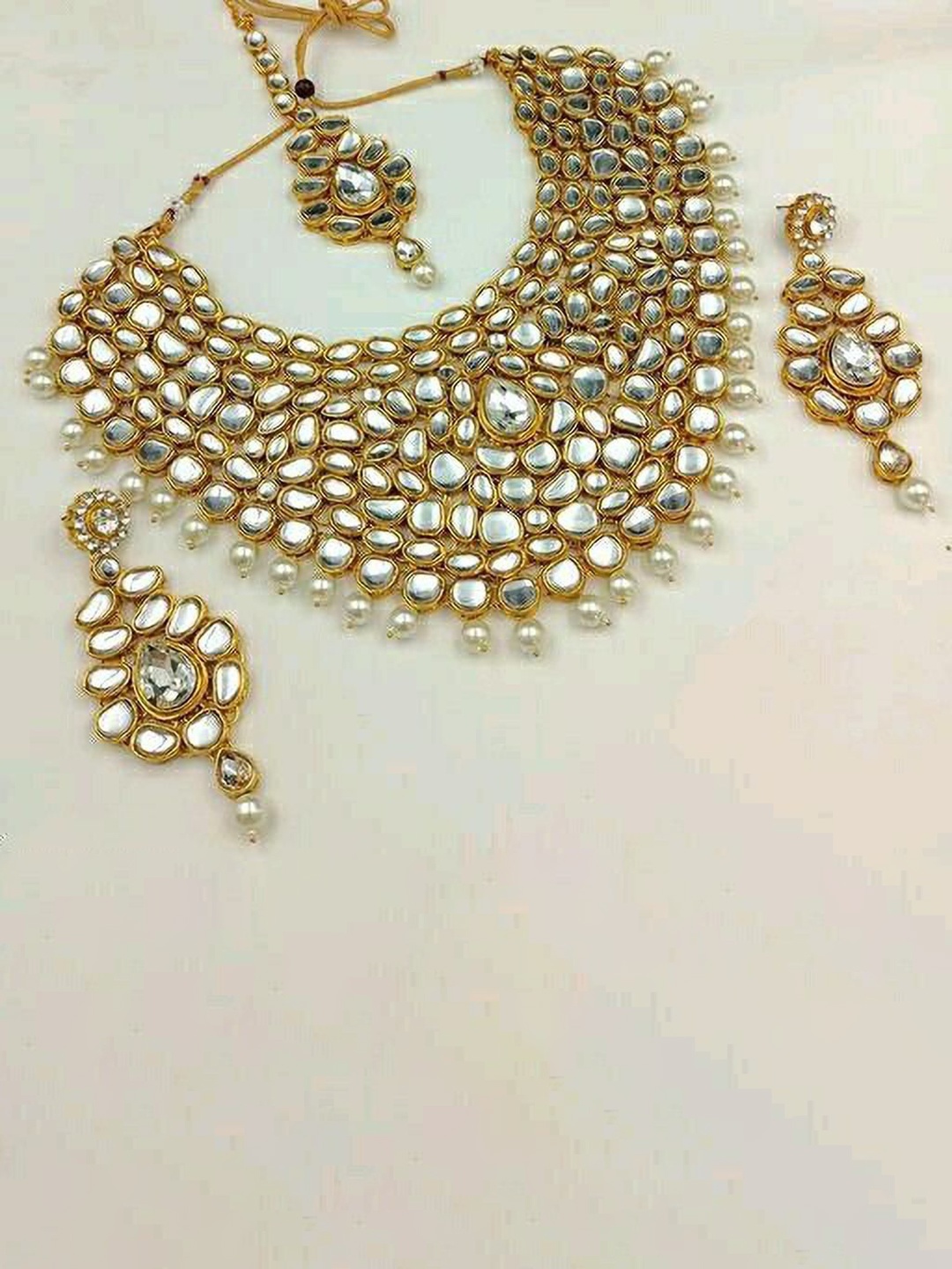 

Gyaan Jewels Stone-Studded & Beaded Jewellery Set, White