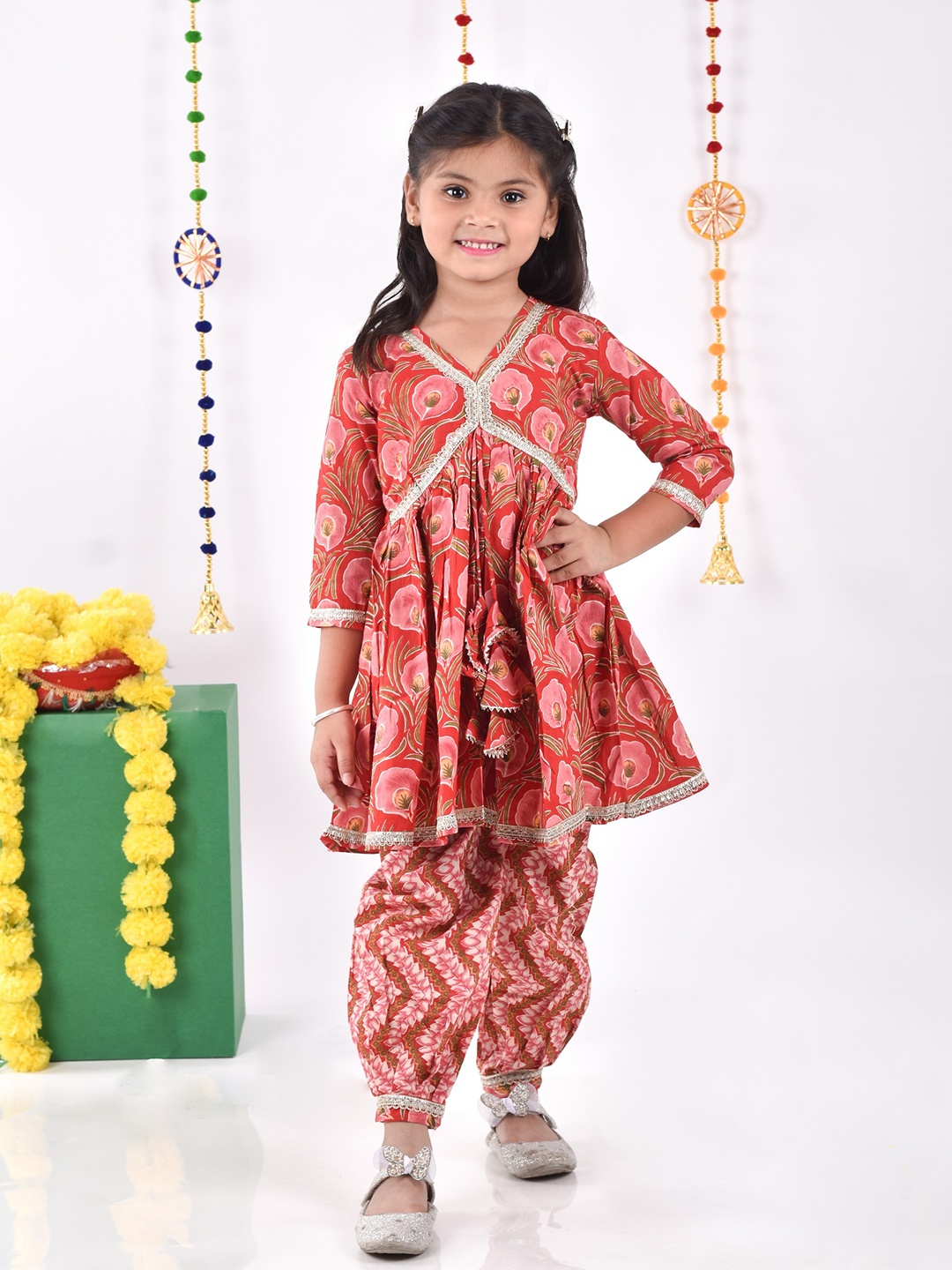 

AATYA KIIDS Girls Floral Printed Empire Gotta Patti Pure Cotton Kurta with Salwar, Rust