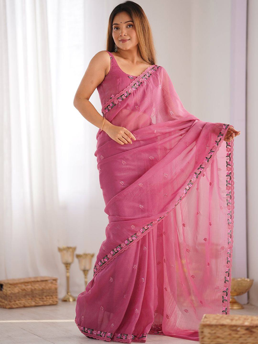 

Panzora Floral Sequinned Saree, Pink