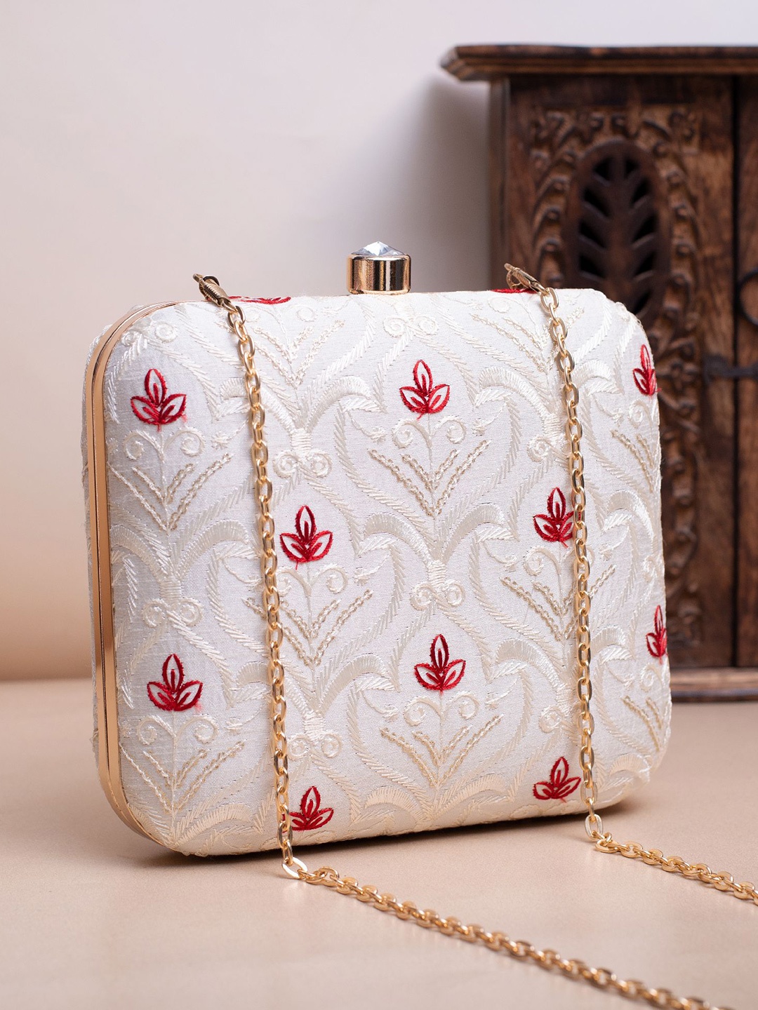 

ARTKLIM Embroidered Box Clutch, White