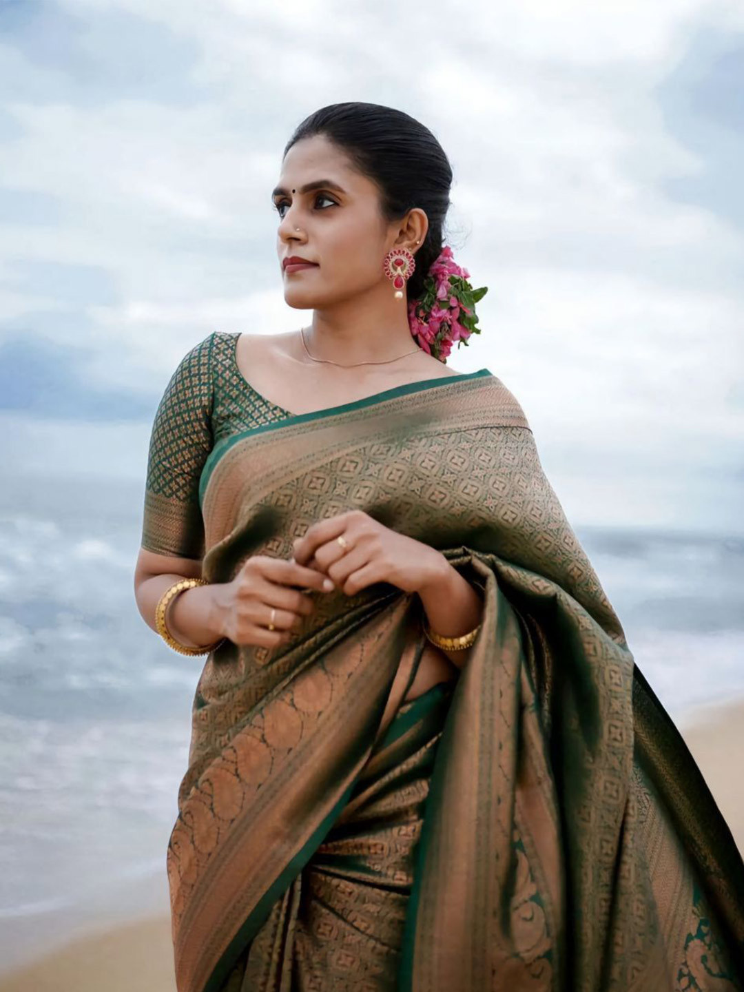 

Wuxi Ethnic Motifs Zari Pure Silk Banarasi Saree, Green