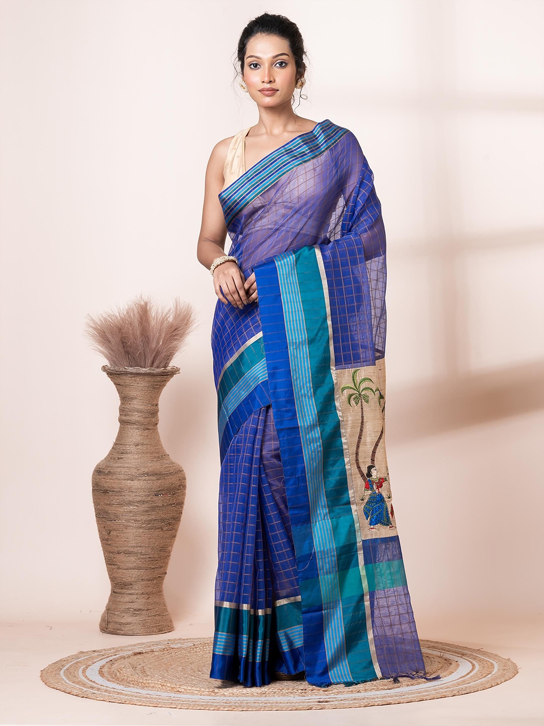 

VIBHAVARI Checked Woven Design Saree, Blue