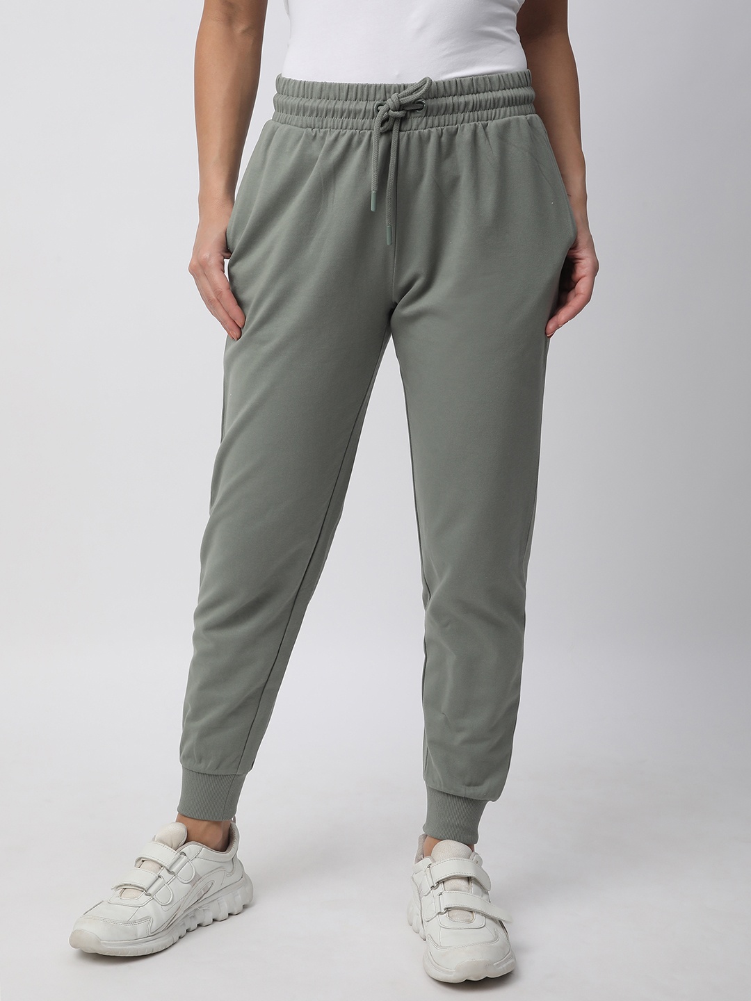 

R&B Women Cotton Relaxed-Fit Mid Rise Joggers, Green