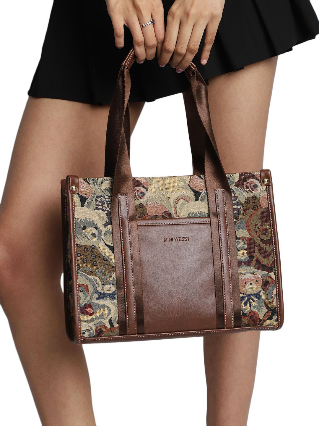 

MINI WESST Women Abstract Printed Structured Handheld Bag, Brown