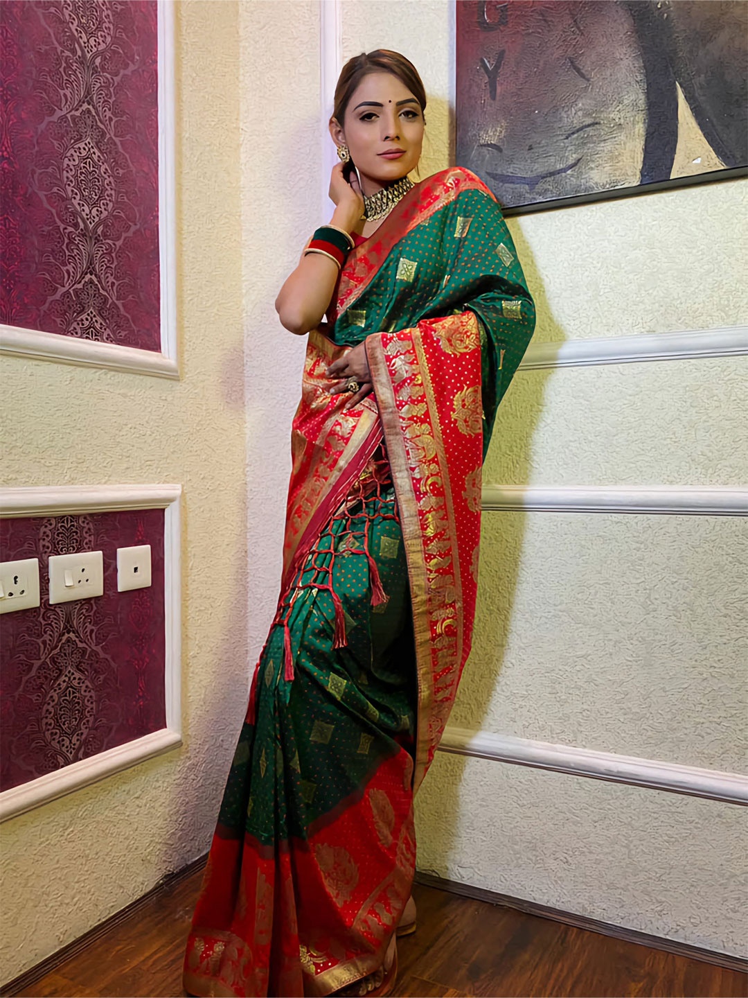 

Wuxi Ethnic Motifs Zari Banarasi Saree, Green