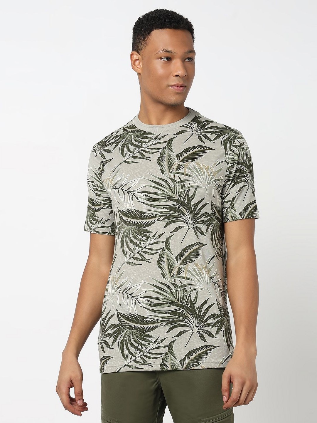 

R&B Men Floral Printed Round Neck Cotton T-shirt, Grey