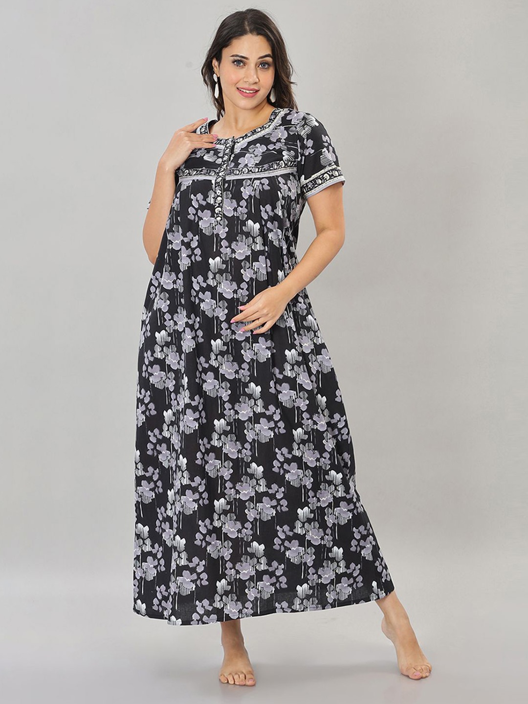 

NAIDU HALL Women Printed Pure Cotton Maxi Nightdress, Black