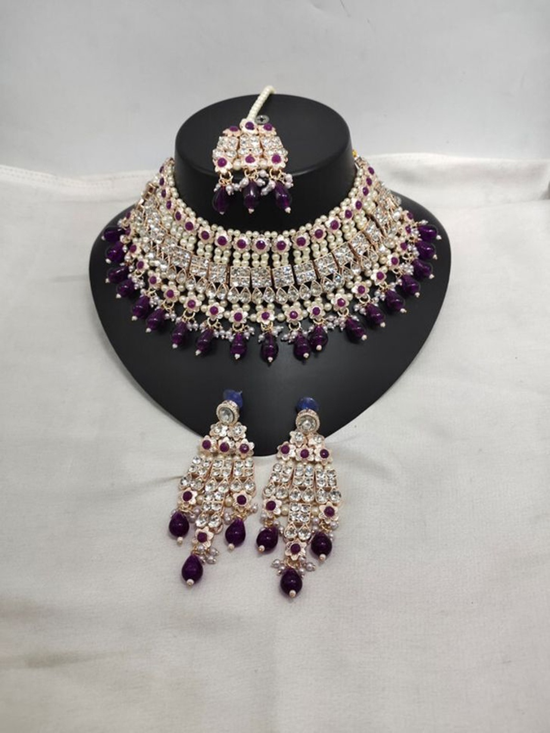 

Gyaan Jewels Gold-plated Stone-Studded & Beaded Jewellery Set, White
