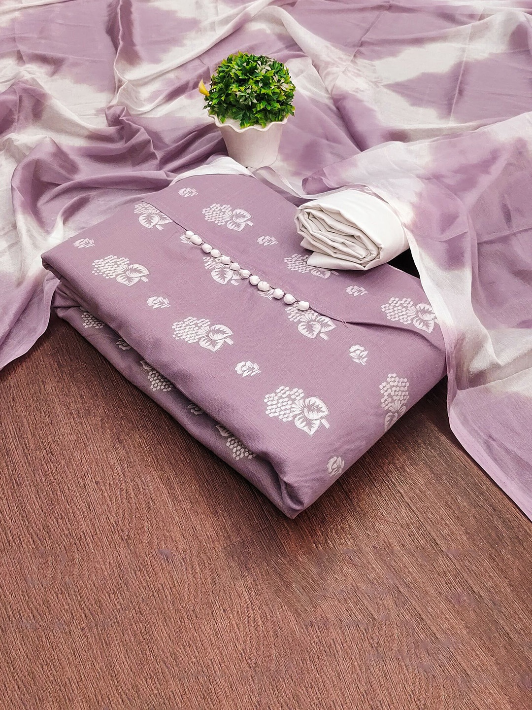 

JULEE Floral Printed Cotton Blend Unstitched Dress Material, Lavender
