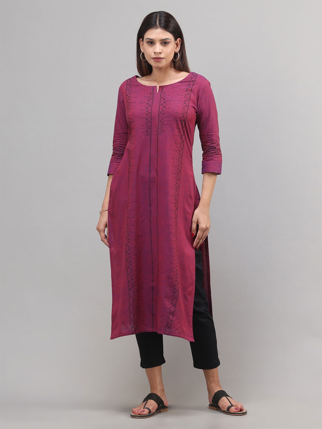 

Vismay Printed Cotton Straight Kurta, Magenta