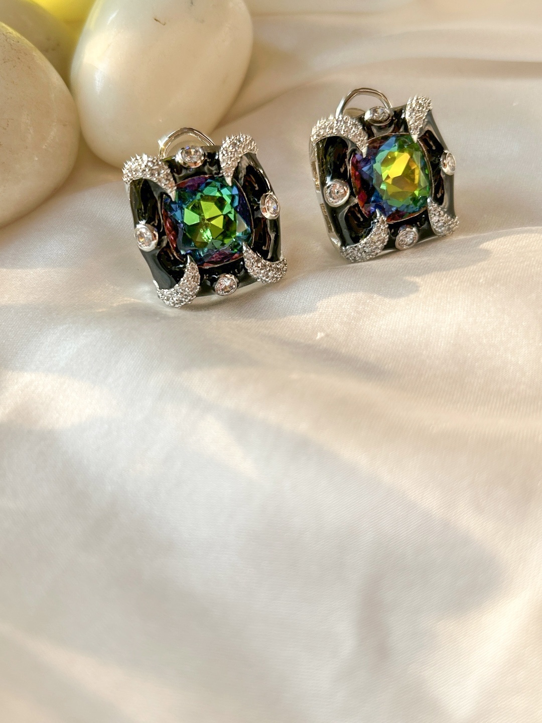 

The Jewellery Tale Silver Plated Contemporary Studs Earrings, Blue