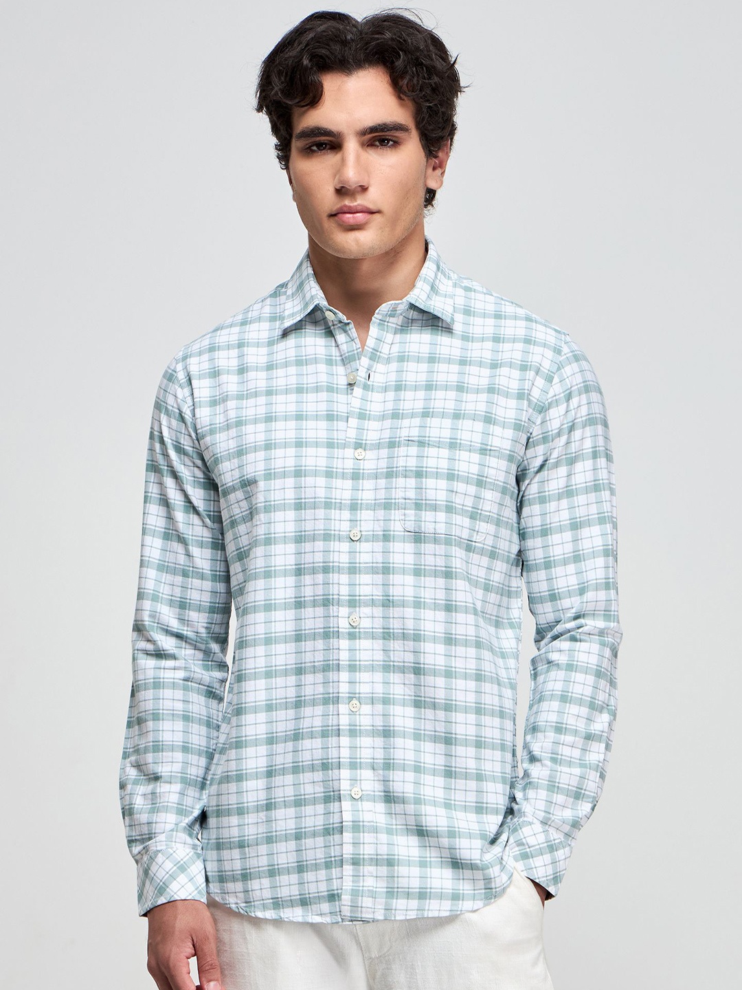 

Red Flame Men Spread Collar Checked Cotton Casual Shirt, Green