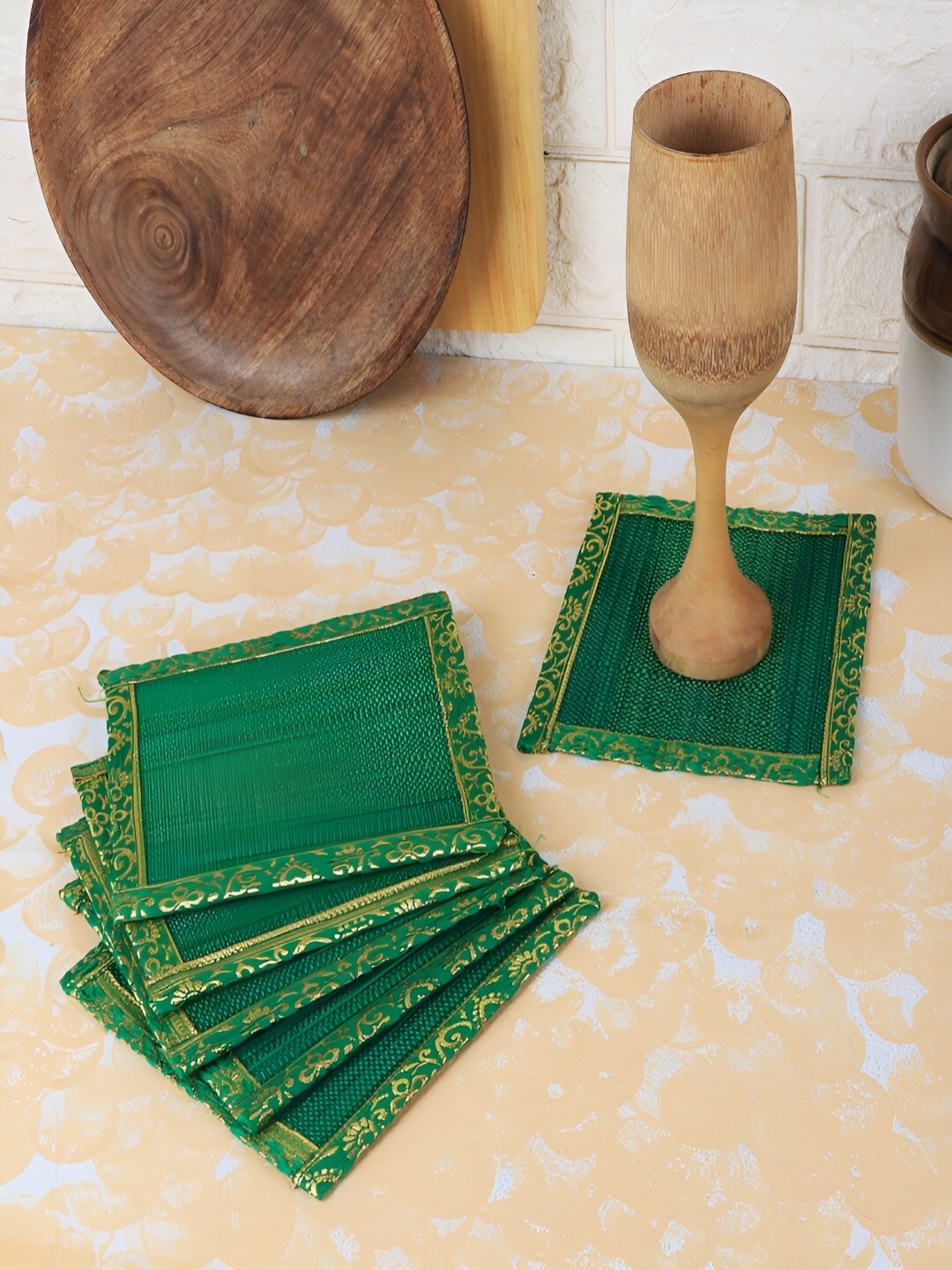 

Silpakarman Green & Gold-Toned 6 Pieces Self Design Bamboo Square Coasters