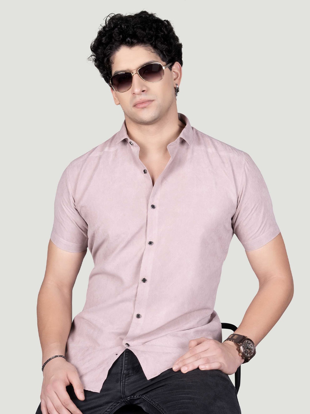 

ALMATY Men Comfort Slim Fit Solid Casual Shirt, Pink