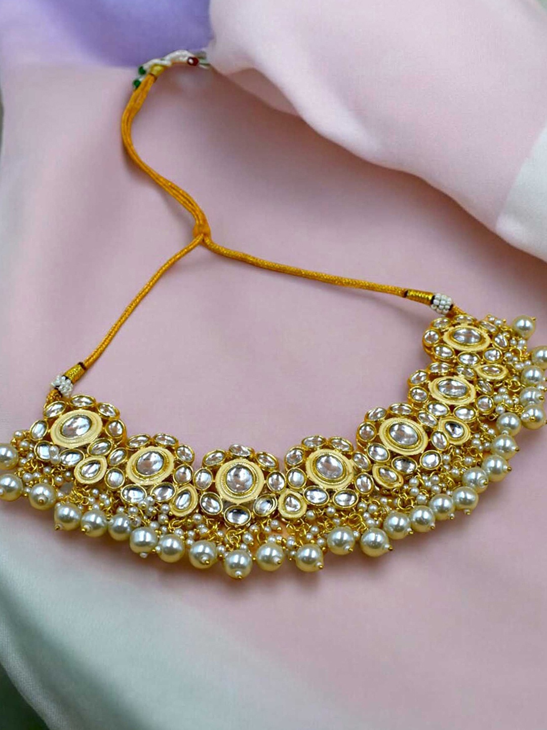 

TISHUL JEWELS Gold-Plated Stones Studded & Beaded Jewellery Set