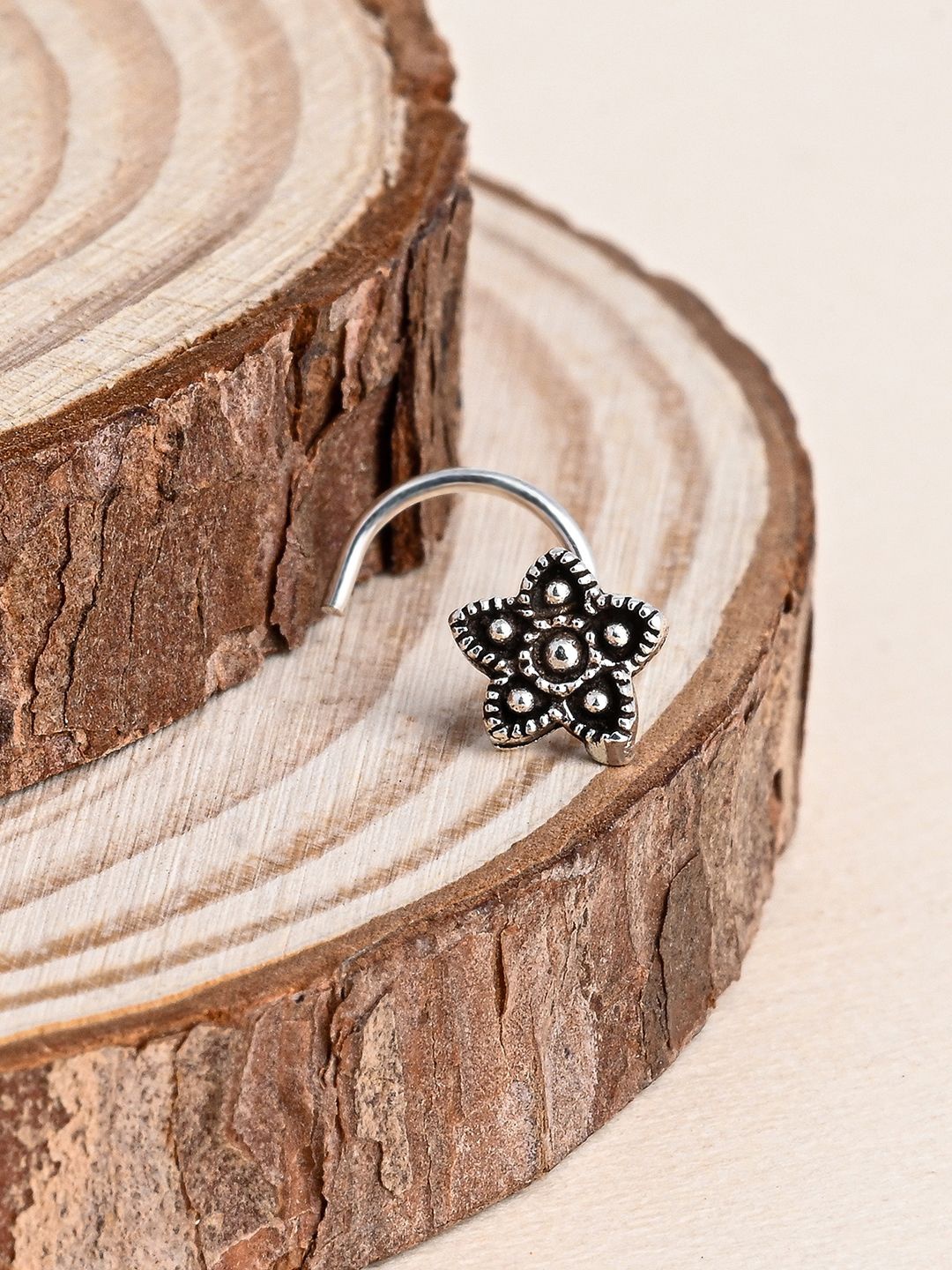 

TOUCH925 Pure Silver Oxidized Floral Nosepin