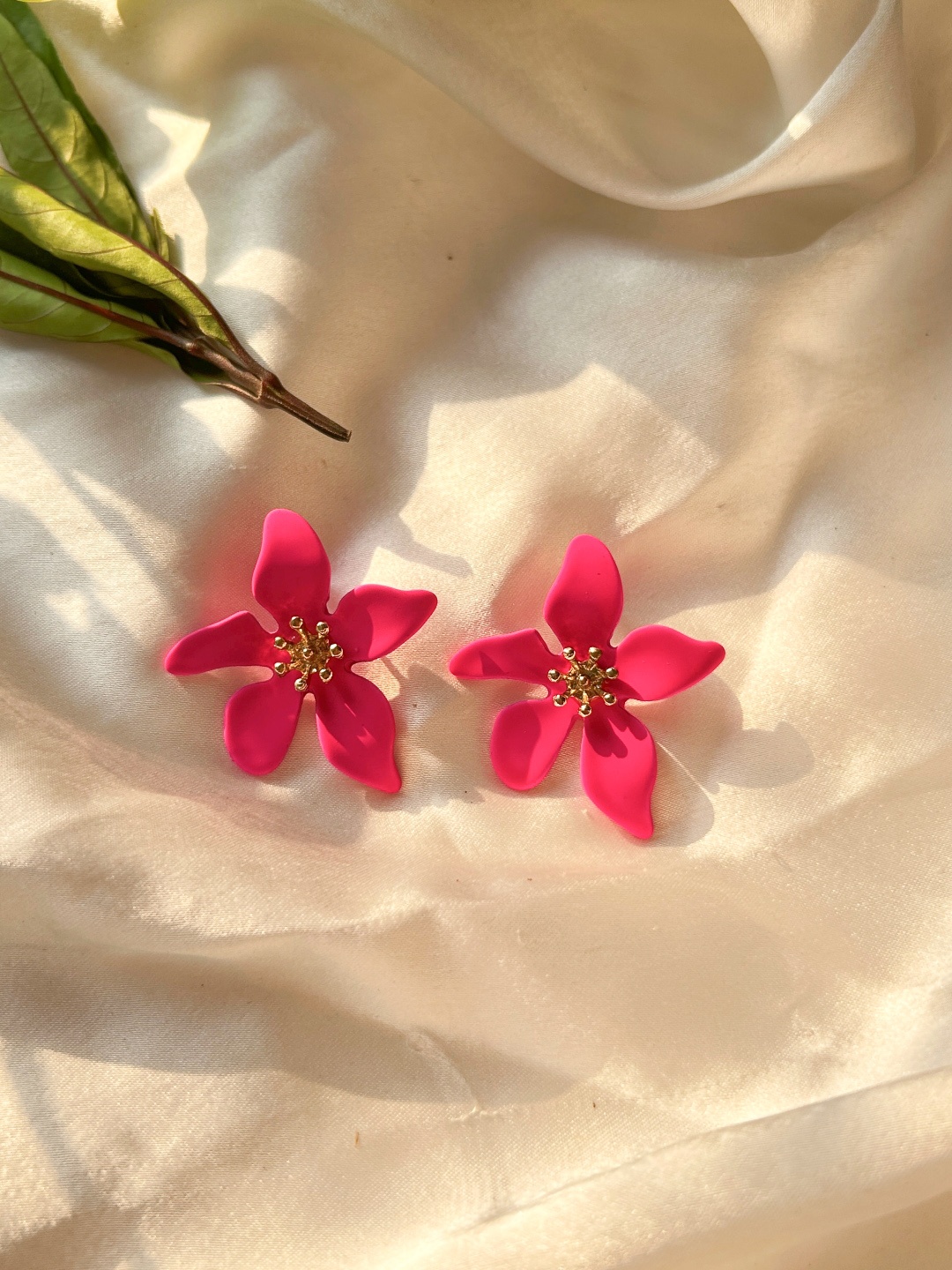 

The Jewellery Tale Gold Plated Floral Shaped Hoop Earrings, Pink