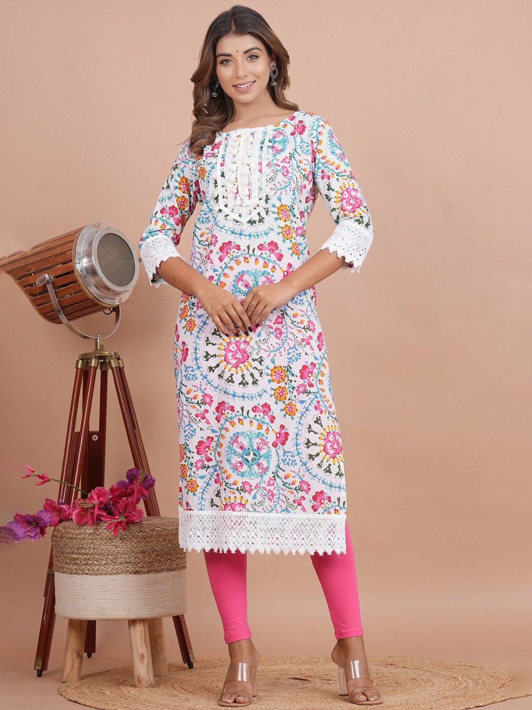 

CRENOL THREADS Women Floral Printed Thread Work Floral Kurta, White