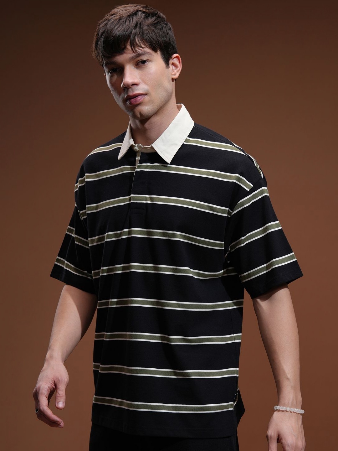 

HIGHLANDER Men Striped Polo Collar Oversized T-shirt, Black
